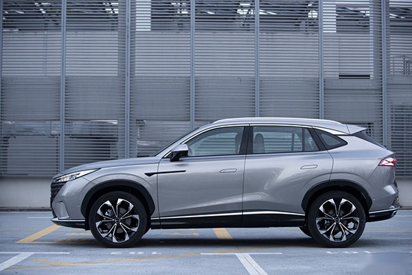 全新第三代荣威RX5/ 哈弗H6/ 长安CS75 PLUS怎么选