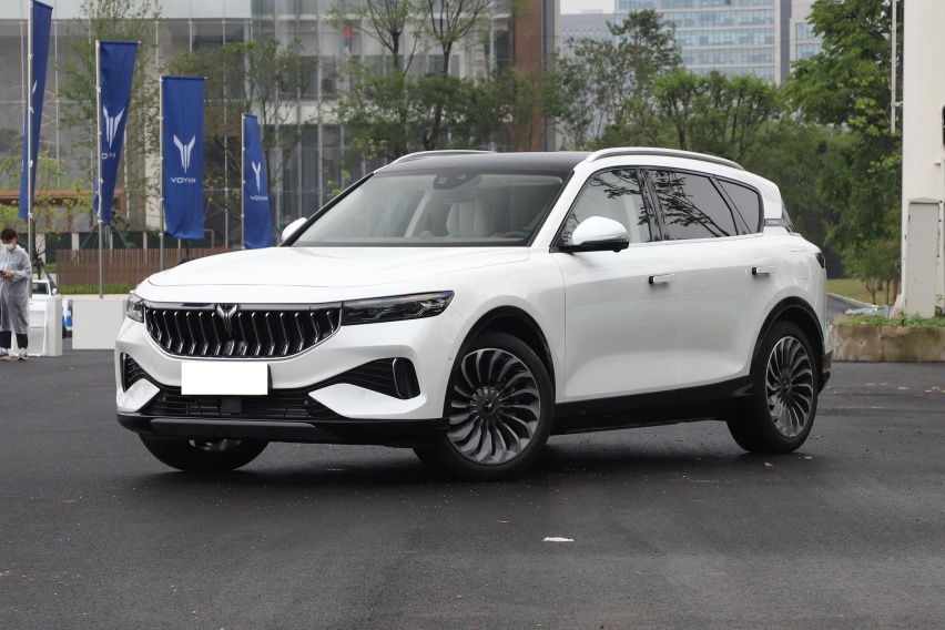 建议跑长途开中大型SUV，这两款车，安静舒适，四轮驱动安全性好