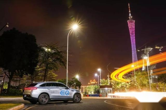 360°无死角的豪华，这就是奔驰EQC无可替代的地方