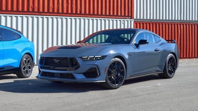 提供手动挡+V8自吸还能漂移，新福特Mustang值得等吗？