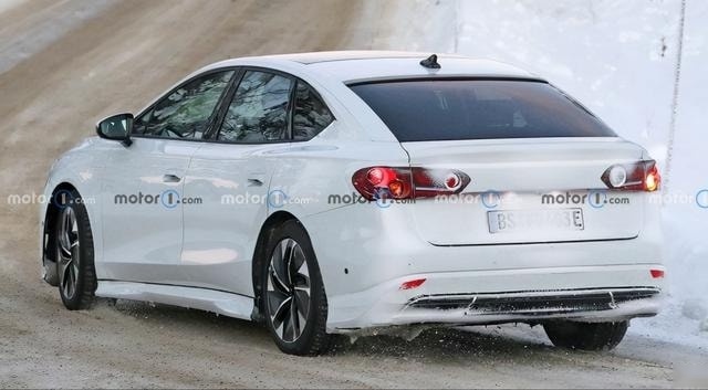 大众Aero B最新谍照曝光，定位纯电动中型轿车，今年年内亮相？