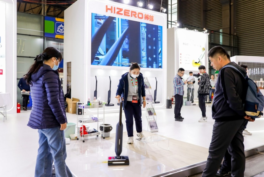 AWE2024趋势观察：洗地机同质化内卷，Hizero赫兹以0吸力差异