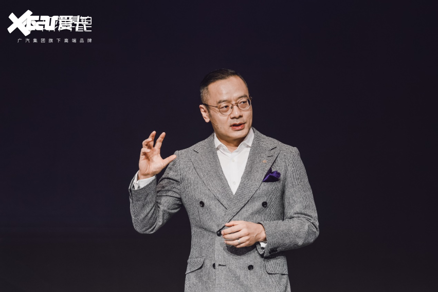 华系双智旗舰轿车 广汽昊铂A800内饰首发，为高速L3商用冲刺