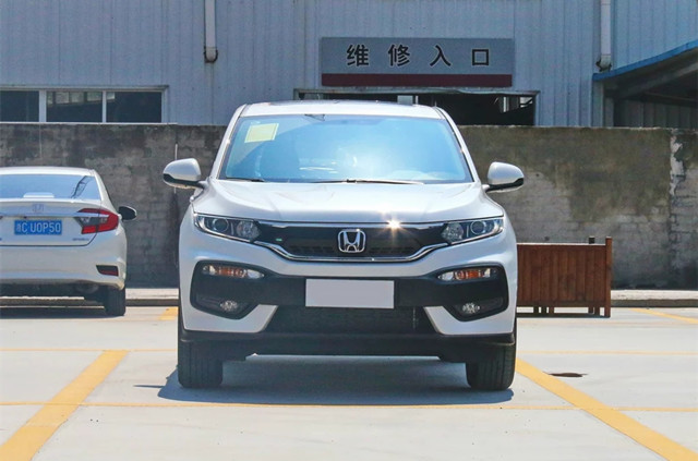 上市5年没有换代的SUV，内饰廉价配置寒酸，买的人却络绎不绝