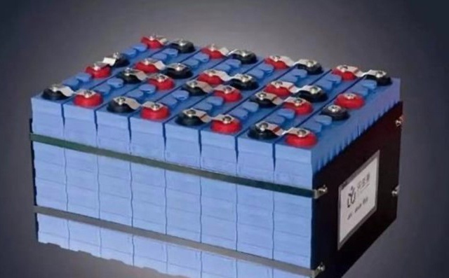 比亚迪新唐电池多久需要更换一次？换一个要多少钱？