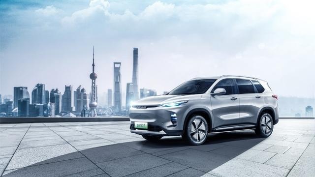 积极投身新能源汽车竞争浪潮 上汽MAXUS EUNIQ系列车