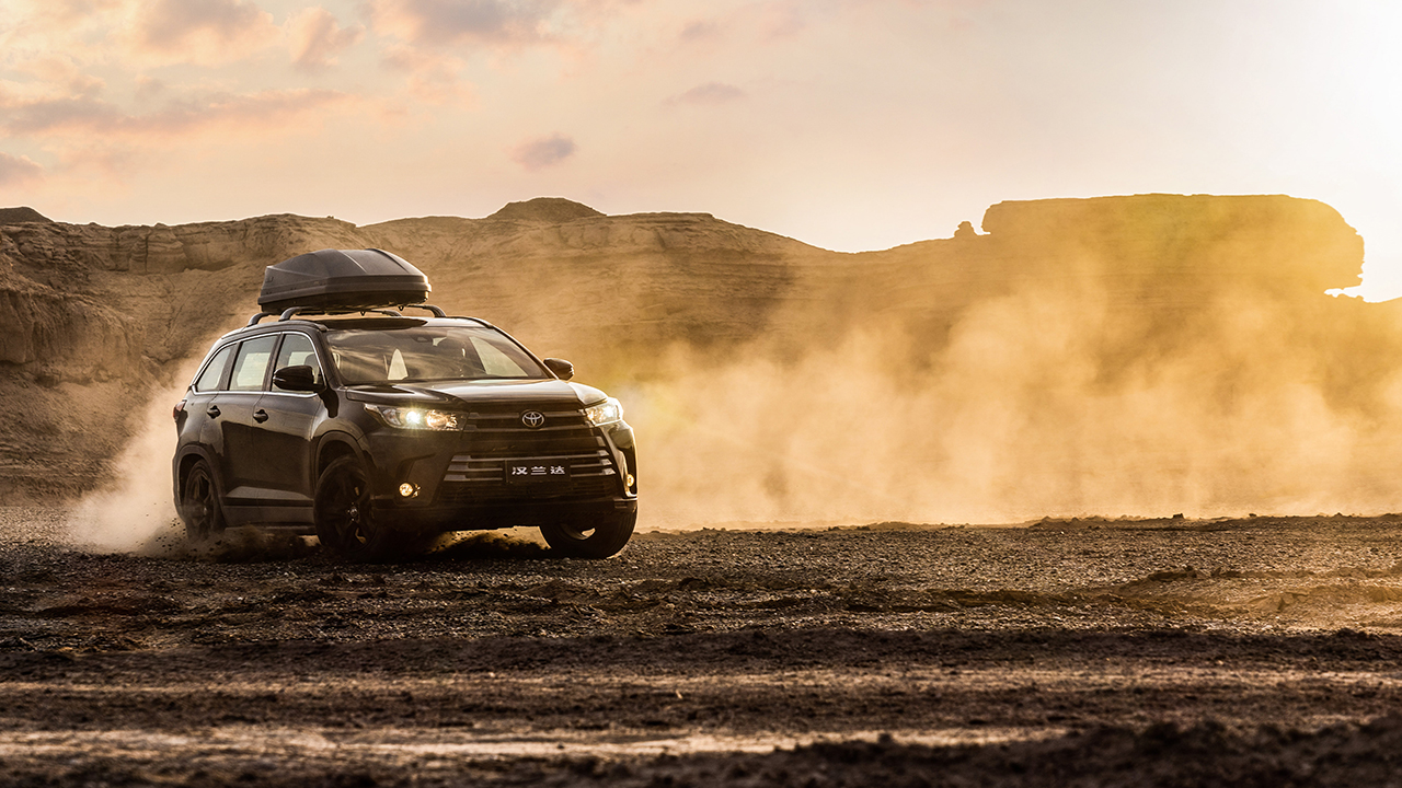 10���u90�f�_�ĳ���SUV�����˿���֮����ԽҰ���І���