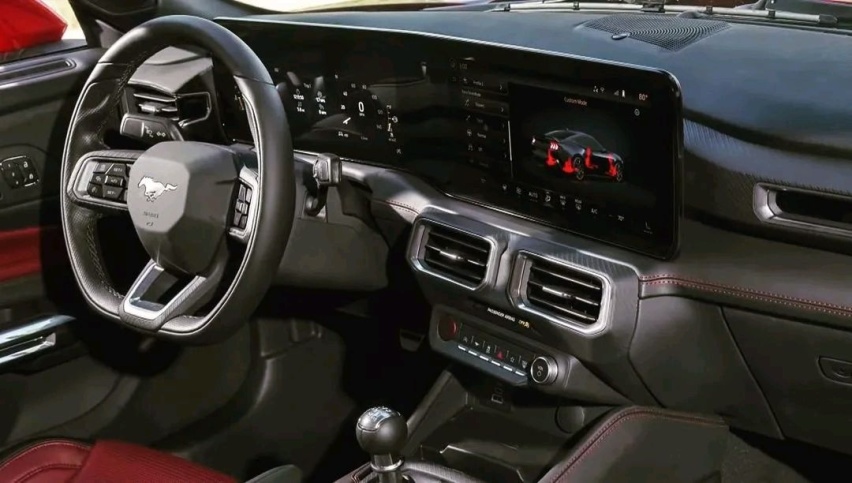 全新福特Mustang野马曝光 外观爆改 5.0L引擎
