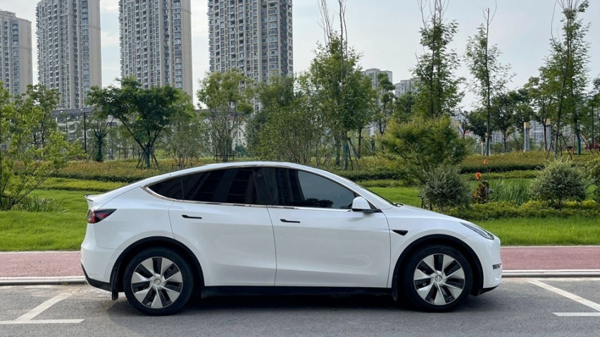 蔚来ES6二手不如特斯拉值？25万买Model Y性价比更好