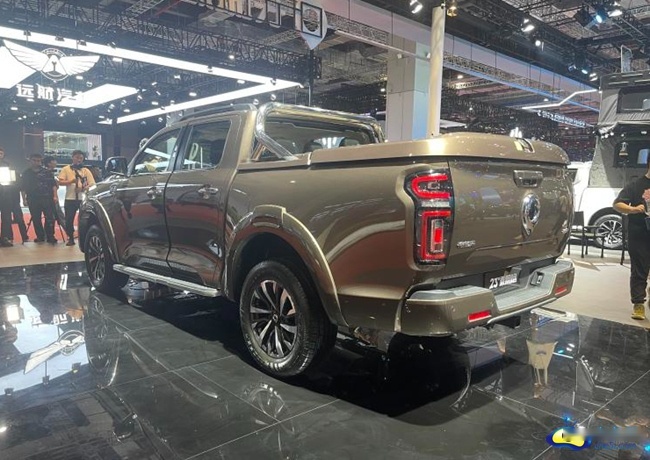 2023上海车展：长城炮6×6首发 乘用版上市售12.68万元起
