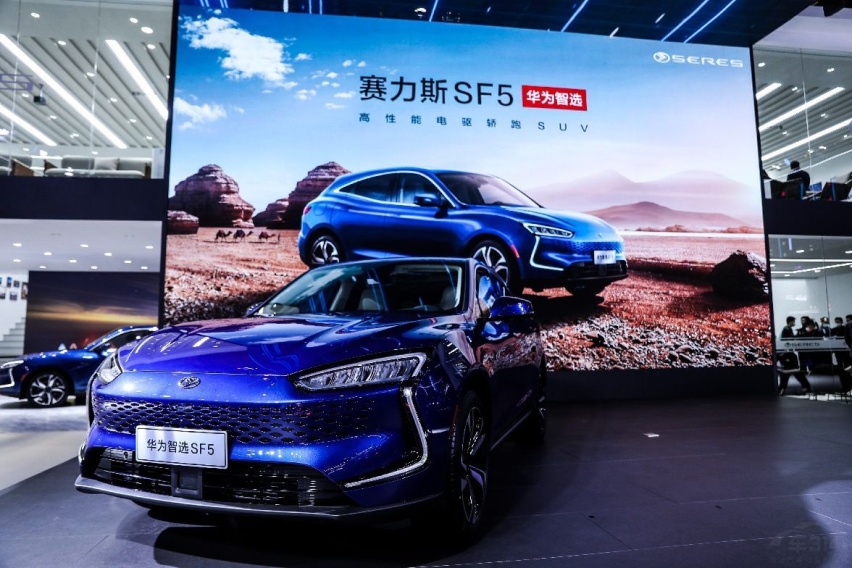 与赛力斯极其相似,华为为何还要力捧AITO 问界M5?