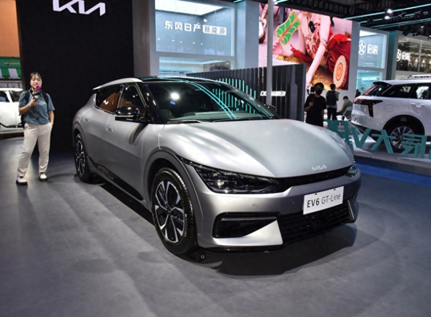 【成都车展】起亚EV6上市 28.28万元起步 GT版卖41.98万元
