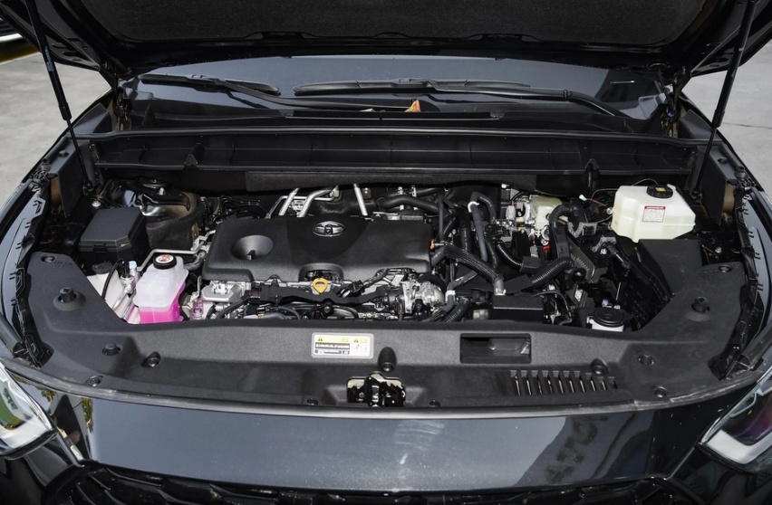 丰田7座SUV，裸车降到23.78万起，配8155芯片+L2级智驾