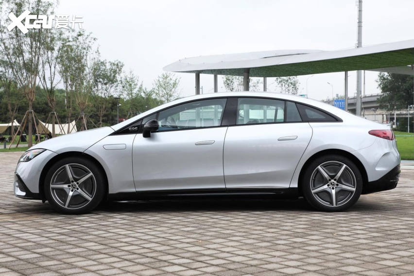 奔驰eqe将上市,外观很运动,续航达752km,预售53万起-爱卡汽车爱咖号