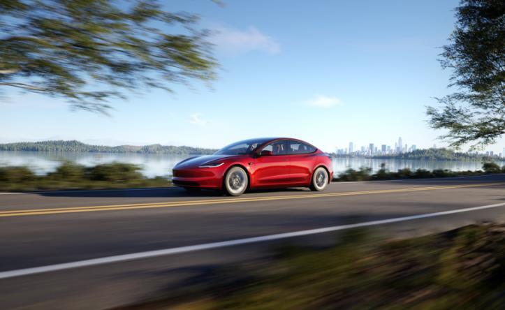 特斯拉Model 3 焕新版25.99万元开启预售：设计、座舱、智能全
