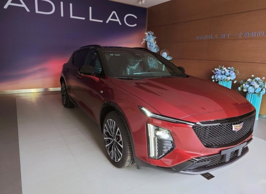 谁最值得买？凯迪拉克GT4、宝马X1、林肯冒险家同台，看完有答案