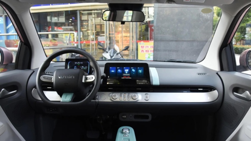 长安Lumin出新款，有快充，每年养车4千多比五菱省钱？