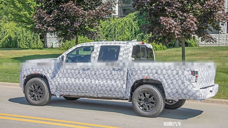 2021-nissan-frontier-spy-shots-rear-three-quarters.jpg