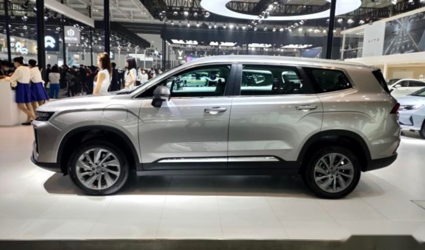 定位全尺寸纯电动SUV，睿蓝9量产车下线
