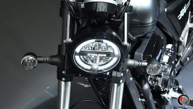 新车|26980元起,劲阶复古巡航赛科龙RA401,同级别性价比之王