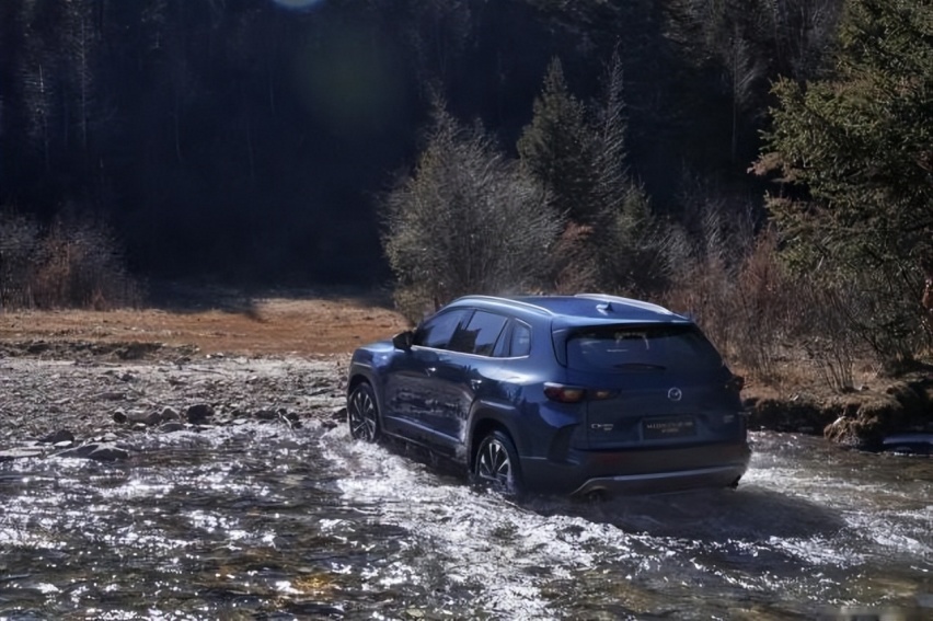 搭载四驱系统，MAZDA CX-50行也HEV正式下线