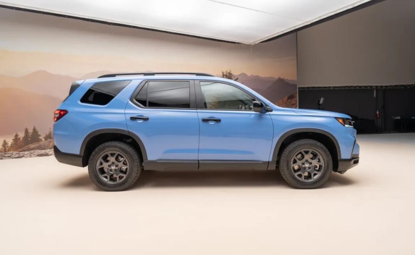 解读新本田飞行员7座SUV，搭3.5L V6发动机，竞争丰田汉兰达