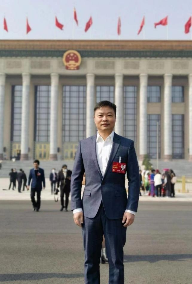 两会聚焦：汽车圈大佬最关注什么？