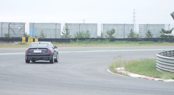 决战鄂尔多斯，凯迪拉克CT5尊贵型VS宝马325Li M运动曜夜套装