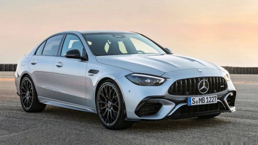 全新AMG C63发布！四缸2.0T能行吗？