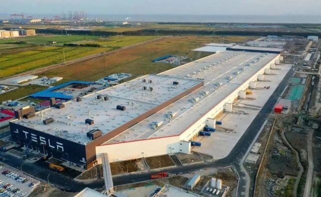 特斯拉Model3降到了25万以内，蔚来理想小鹏害怕了吗？