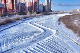 COC中国汽车场地越野（冰雪）锦标赛呼伦贝尔站冰雪赛道已经全面竣工，2025赛季揭幕战赛道长酱紫滴