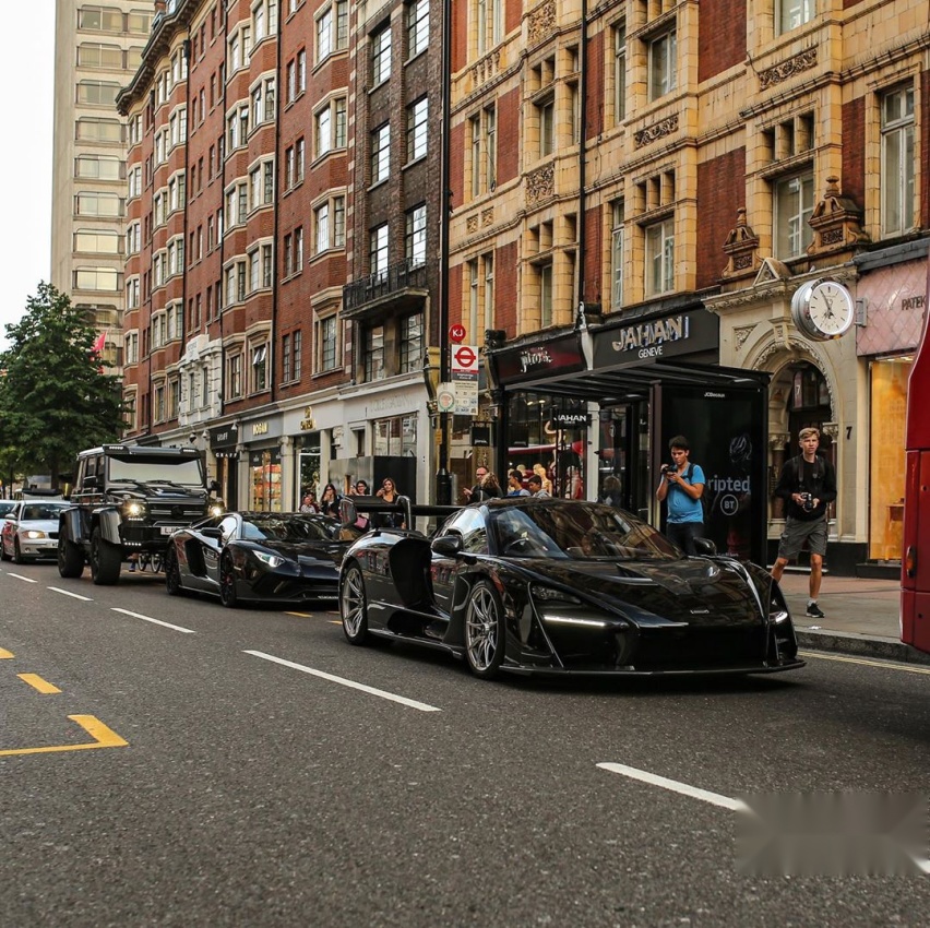 迈凯伦塞纳实车街拍 硬朗运动的设计