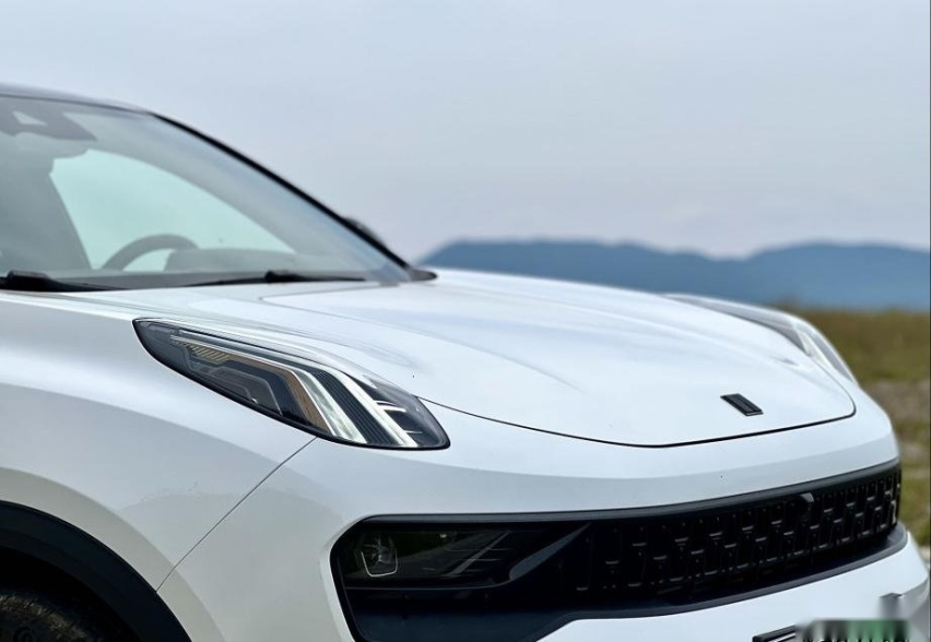 试驾领克05 PHEV：不盲从潮流，也不刻意谄媚