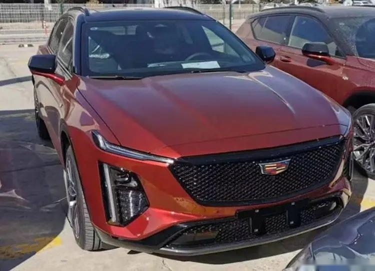 最便宜的凯迪拉克SUV？GT4实车街拍，轿跑风格配曲面双联屏