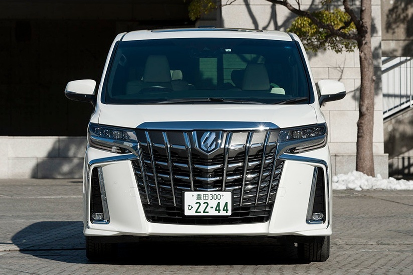 重心降低/轴距或达3000mm 曝全新丰田埃尔法消息