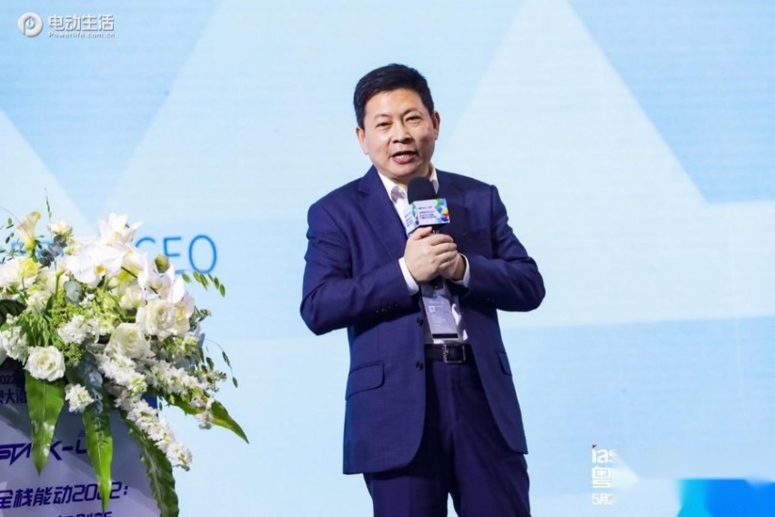 大型SUV市场诞生“六边形战士” 问界M7即将发布