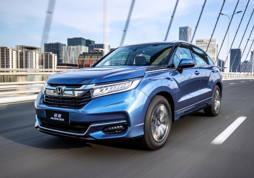 双十二购车推荐舒适大空间SUV，冠道、皇冠陆放怎么选？