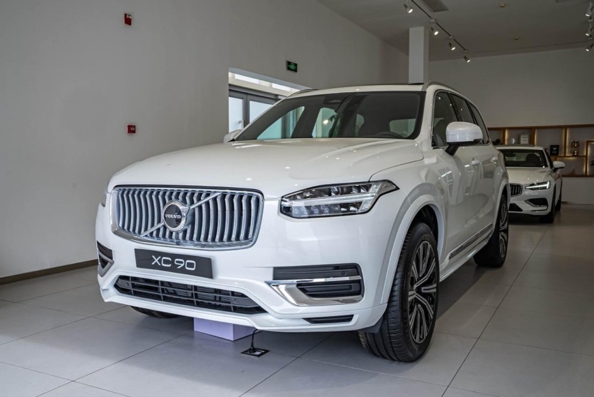 三月买进口豪华中大型SUV 购置税减半 终身免费保养拿到手