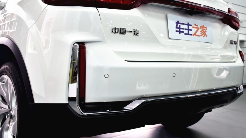不到7万起步SUV！实拍解析奔腾T33到底性价比如何？
