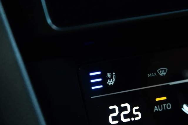 好看、均衡，让中年人都心动的中级车，是CC吗？