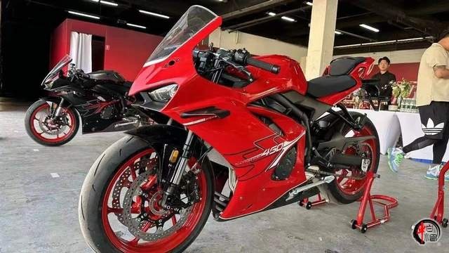 北京摩展|赛道基因四缸仿赛:凯越450RR新车发布,售价35800元起