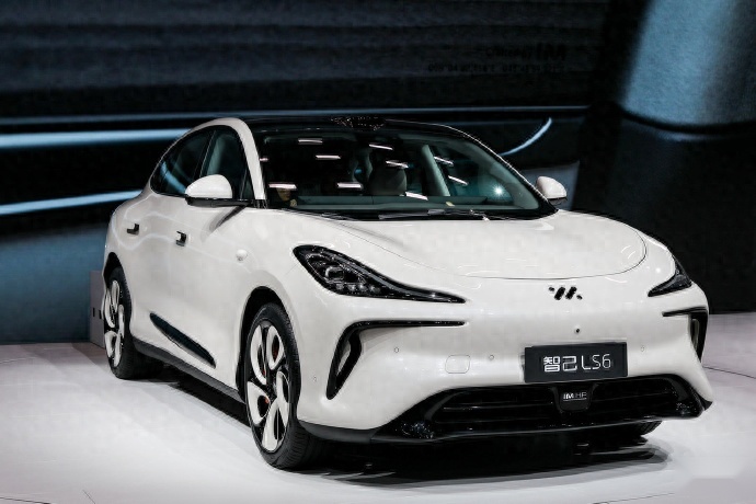 智己LS6、极越01、哈弗猛龙在列！10月份即将上市的5款重磅新车