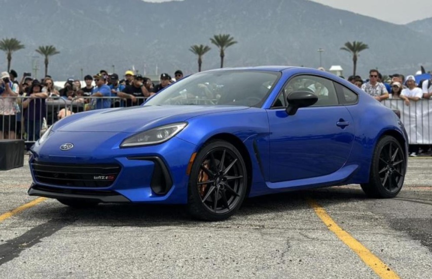 2024款斯巴鲁BRZ tS，高性能部门STi打造，Brembo金色卡