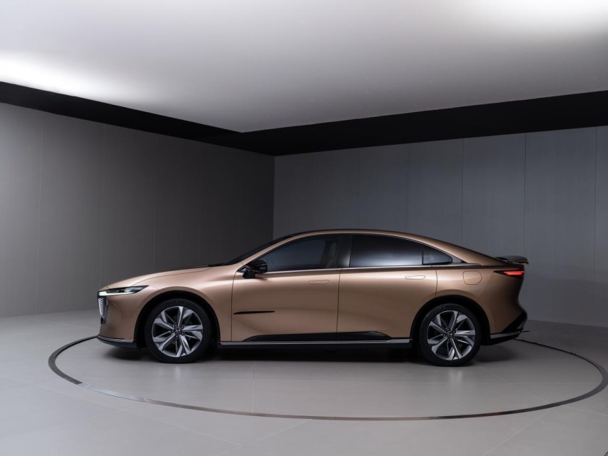 Neo-Proud Coupe 长马MAZDA EZ-6设计概念解读