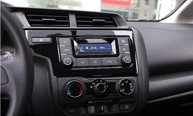 全新本田飞度搭载1.5L+CVT，国五排放标准，能不能入手？