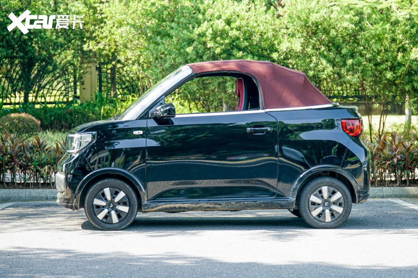 宏光mini ev敞篷版9.99万开卖,续航280公里,2门2座 后驱