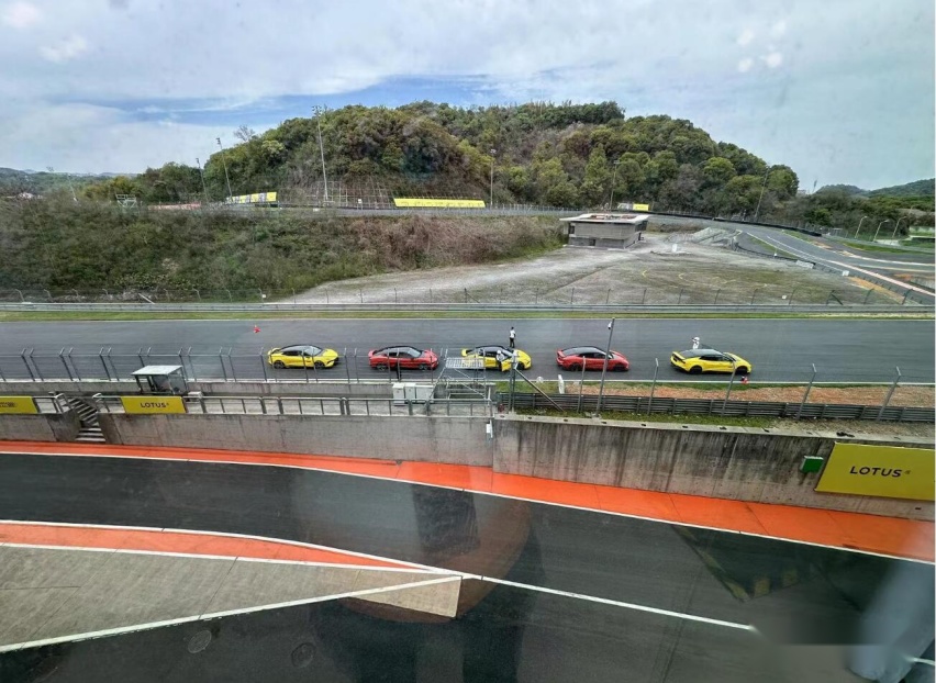 2024 LOTUS DAY 唤醒驾驶本能的不是数据 而是赛道体验