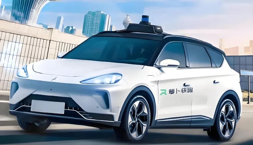 特斯拉Robotaxi匆匆上马，这次马斯克真急了