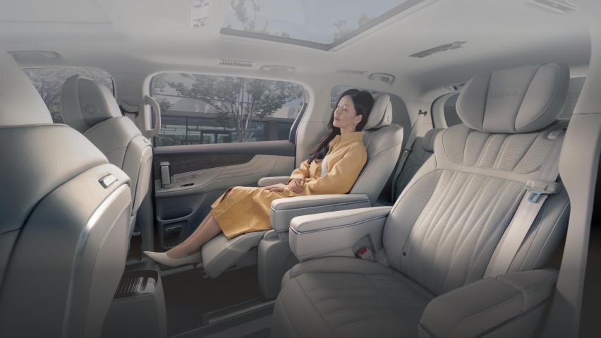 豪华超埃尔法！2.0T+隔音玻璃+3米轴距，跌至16万的MPV