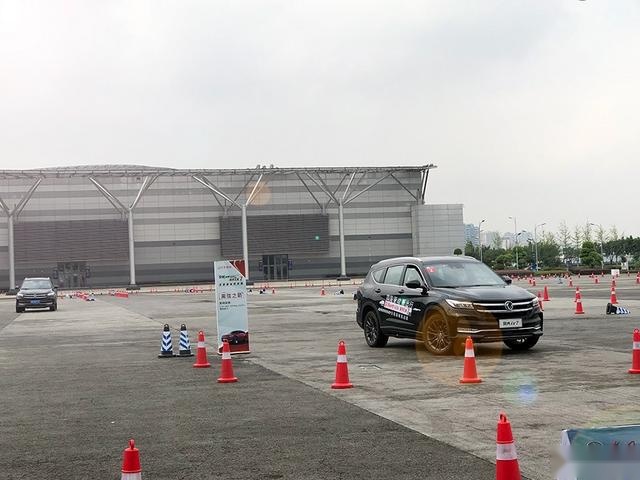 巅峰一战 风光ix7全域中型SUV全能器械挑战赛重庆总对决